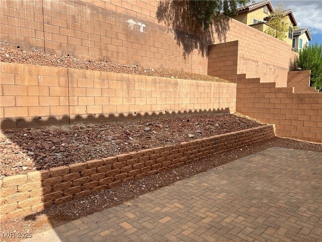 Building Photo - 7343 Brisbane Hills St