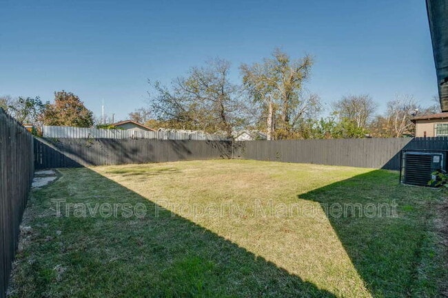 Building Photo - 3707 Penelope St