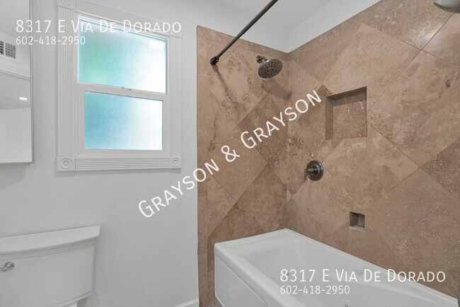 Building Photo - 8317 E Vía De Dorado