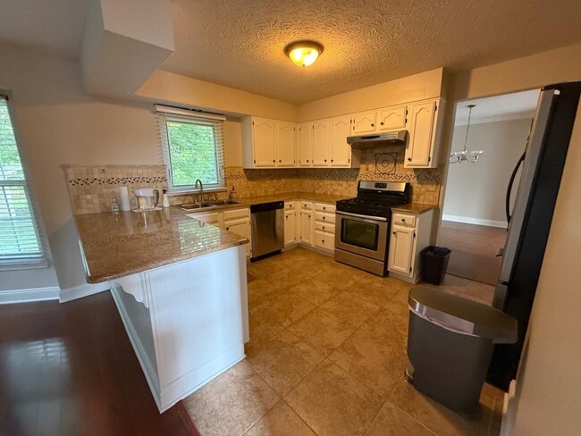 Building Photo - 7574 Allenwood Ct