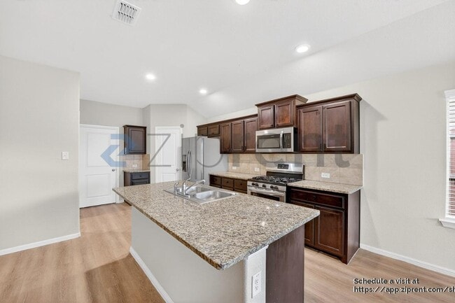 Building Photo - 10116 Clemmons Rd