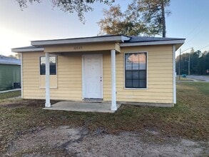 Building Photo - Gulfport 3 Bedroom