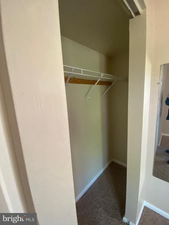 Building Photo - 5833 Orchard Hill Ct