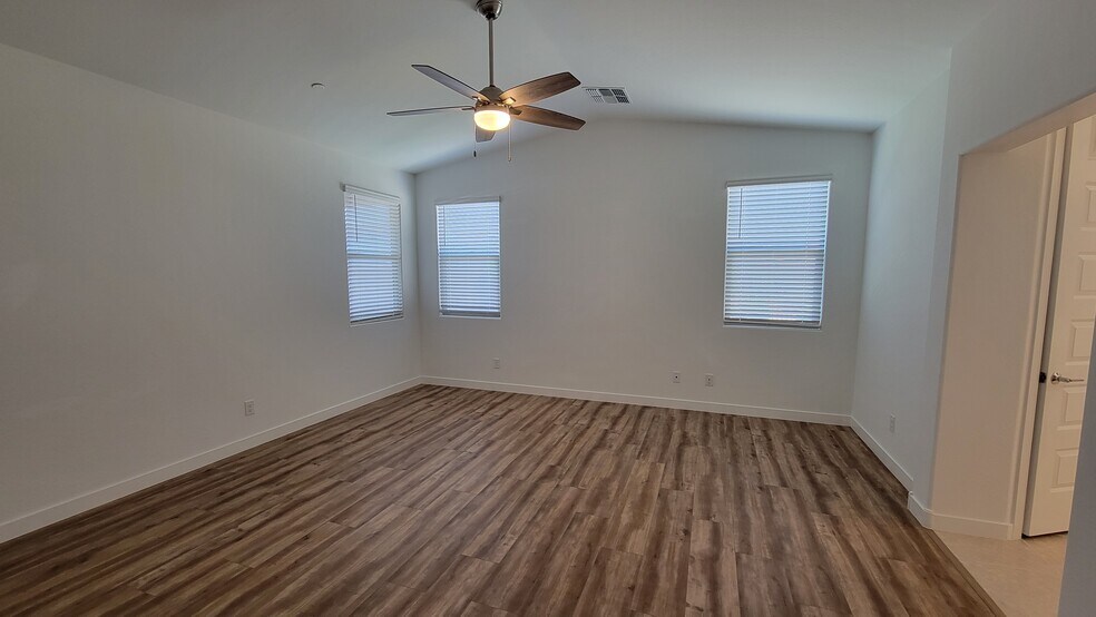 Master Bedroom with Vaulted High Ceiling - 9530 E Tesla Ave