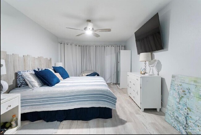 Building Photo - 16 Padre Blvd