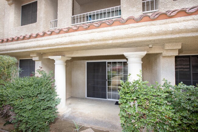 Building Photo - 2700 Lawrence Crossley Rd