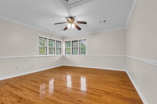 Building Photo - 7302 Palisades Heights Dr
