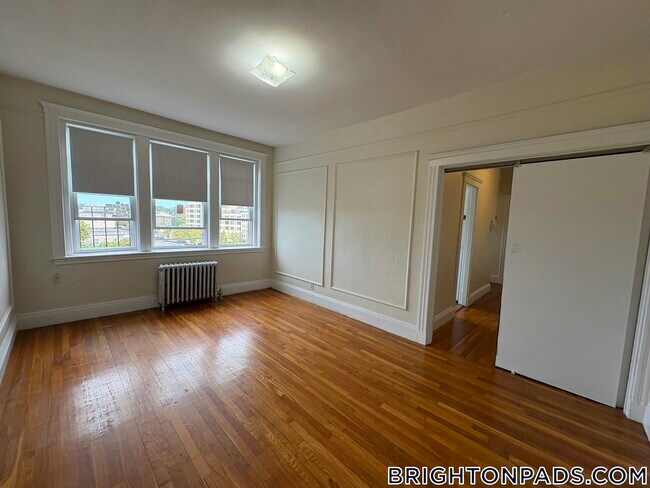 Building Photo - 1687 Commonwealth Ave