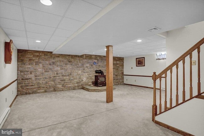 Building Photo - 2209 Shartlesville Rd