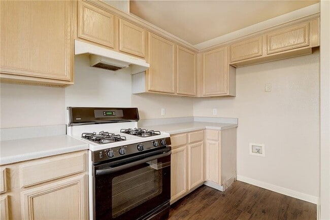Building Photo - 202 Quail Cir