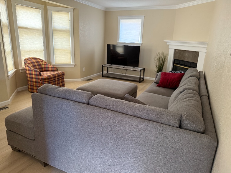 Building Photo - 19447 W 52nd Dr