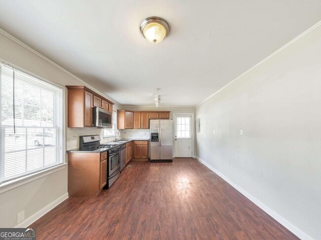 Building Photo - 652 Mozley Dr SE