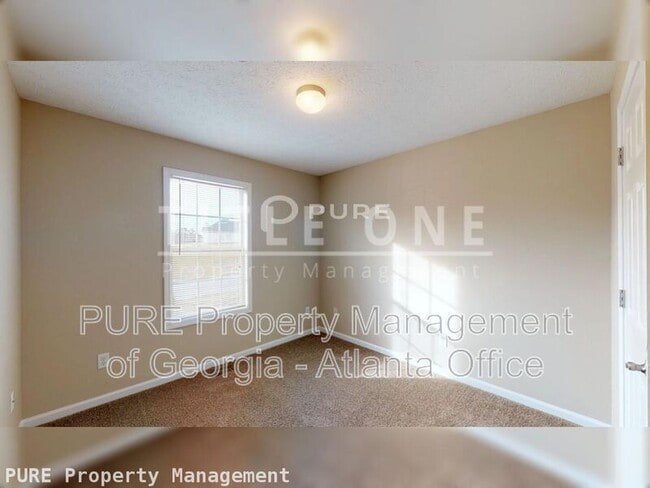 Building Photo - 177 Majesty Dr