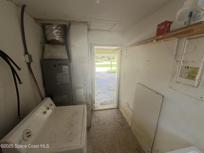 Building Photo - 1953 Harrison Ave