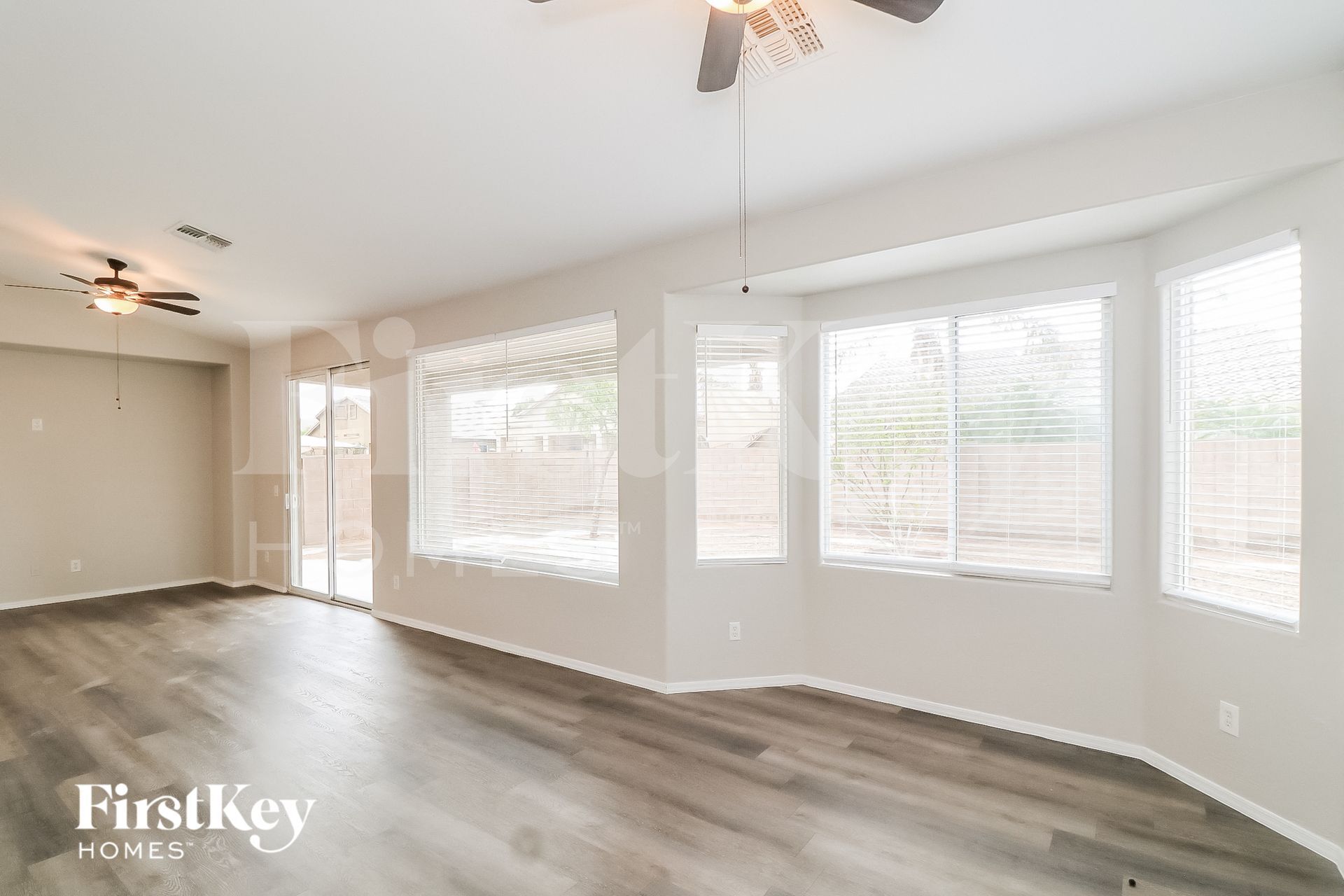 Building Photo - 7552 W State Ave