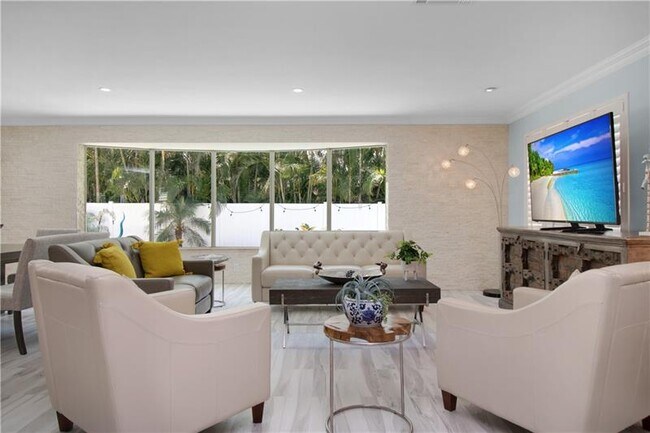 Building Photo - 850 W Camino Real