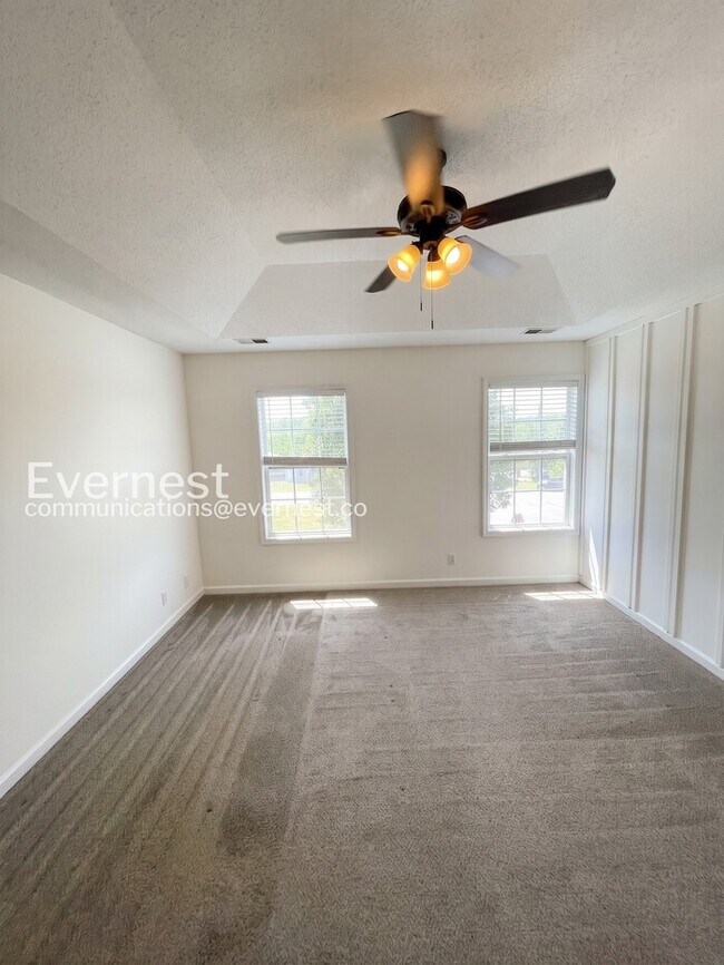 Building Photo - 2503 Elkmont Dr