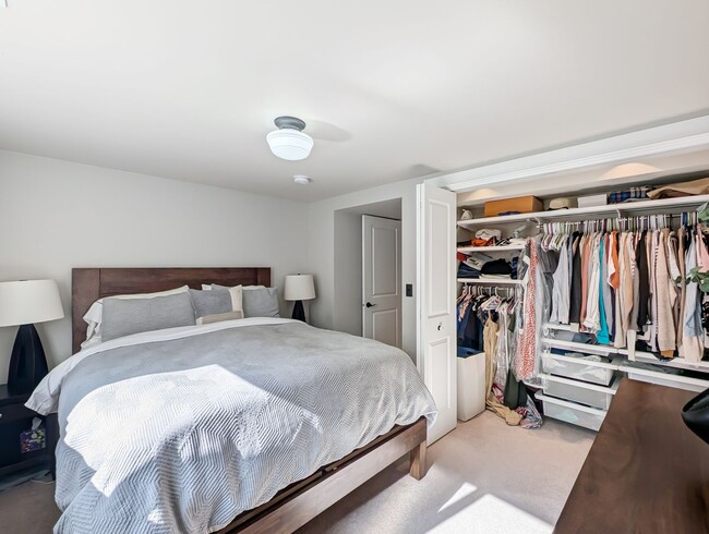 Building Photo - Elegant 3-Bedroom Home with Exceptional Craftsmanship in West Seattle