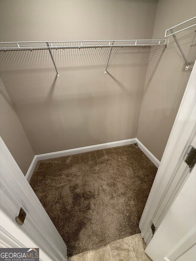 Building Photo - 657 Athens St