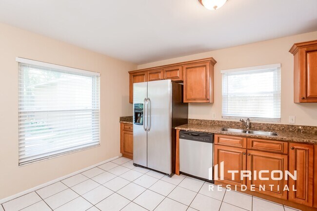 Building Photo - 1605 Long Pond Dr