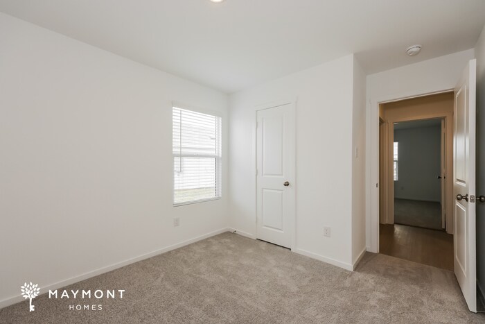 Building Photo - 3025 Tooley Dr