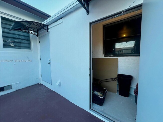 Building Photo - 1715 NW 180th Terrace