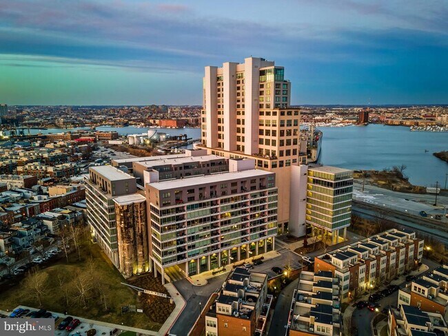 Building Photo - 1200 Steuart St