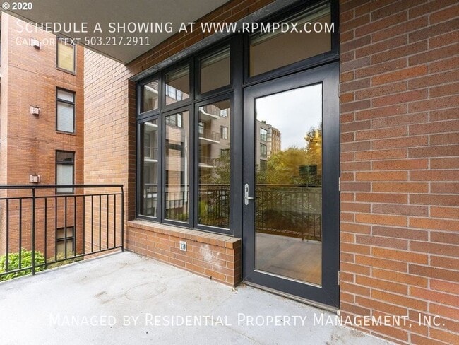 Building Photo - 1030 NW Johnson St