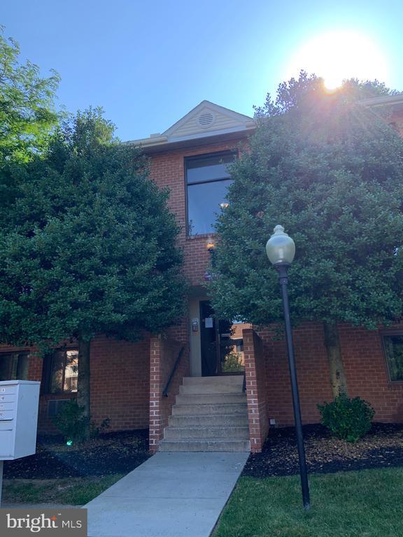 Building Photo - 400 Campbell Cir