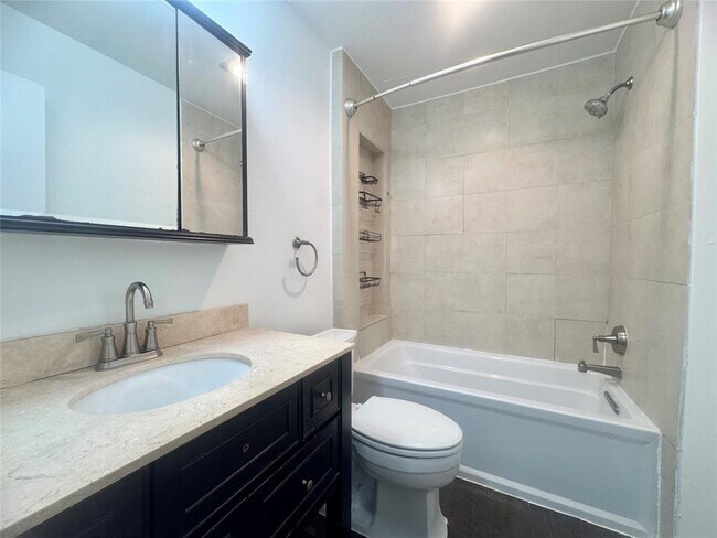 Building Photo - 6900 Trendal Ln