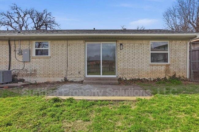 Building Photo - 644 Hunters Hill Rd