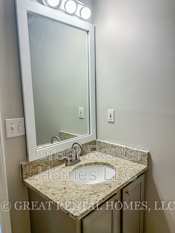 Building Photo - 26 Fairhaven Dr