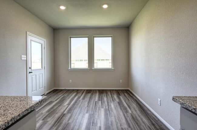 Building Photo - 2642 Blue Abbot Dr