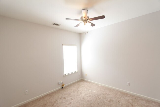 Building Photo - Homewood Area - Oxmoor Glen - Minutes to Downtown & UAB