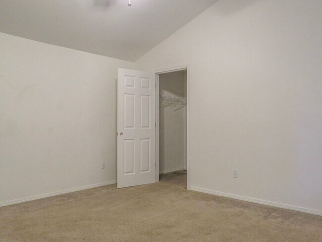 Building Photo - 3 Bedroom 2 Bath Ranch Home Coming soon !