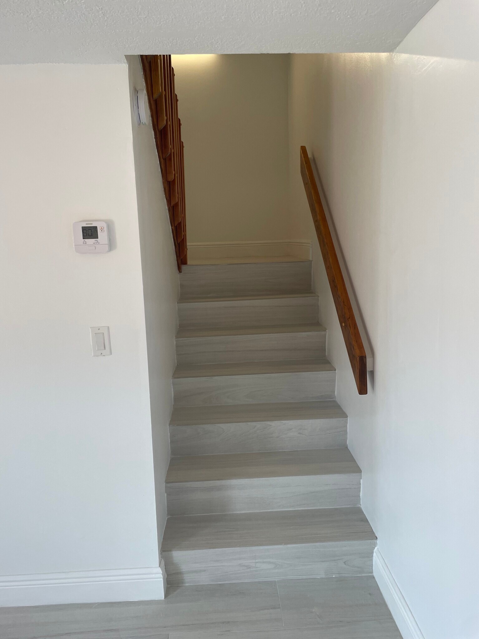 Building Photo - 3878 Victoria Dr