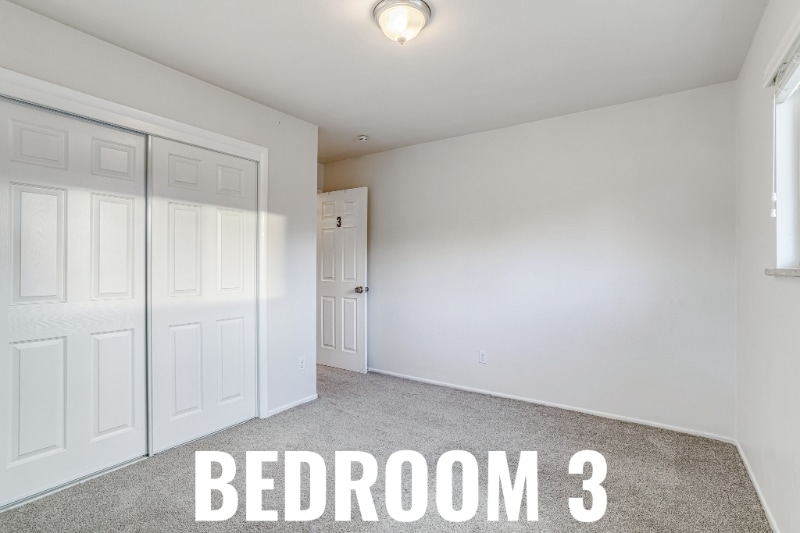 Primary Photo - 2860 S Golden Way