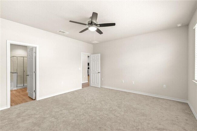 Building Photo - 1607 Denesa Dr