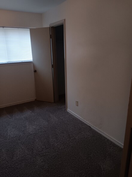 Building Photo - 2746 Meadow Gate Ln