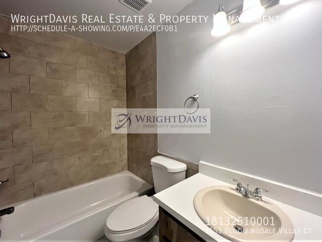 Building Photo - 3153 Bloomingdale Villas Ct