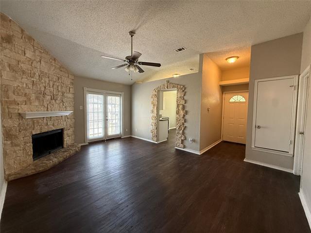 Building Photo - 10206 Shayna Dr