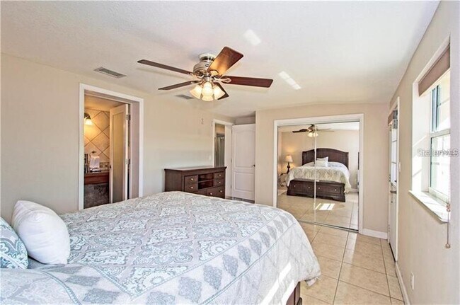 Building Photo - 540 Lindley Terrace