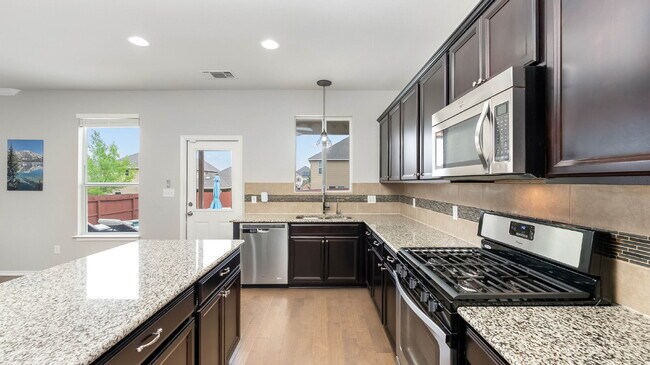 Building Photo - 1618 Desert Candle