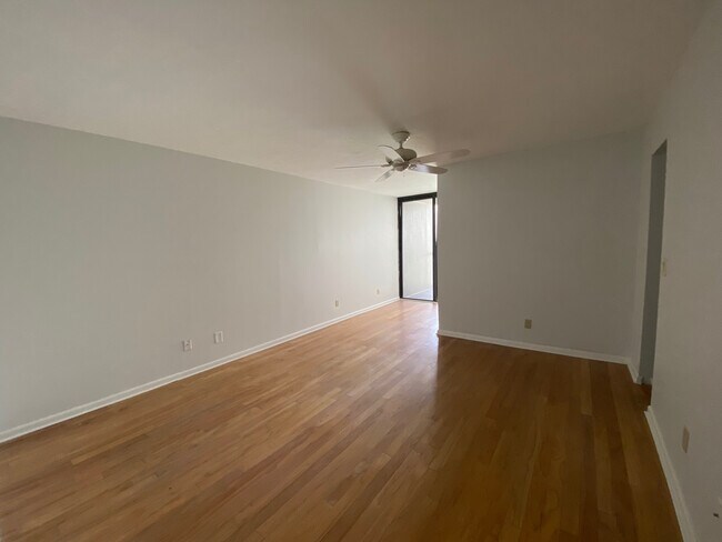 Building Photo - 1660 Gulf Blvd