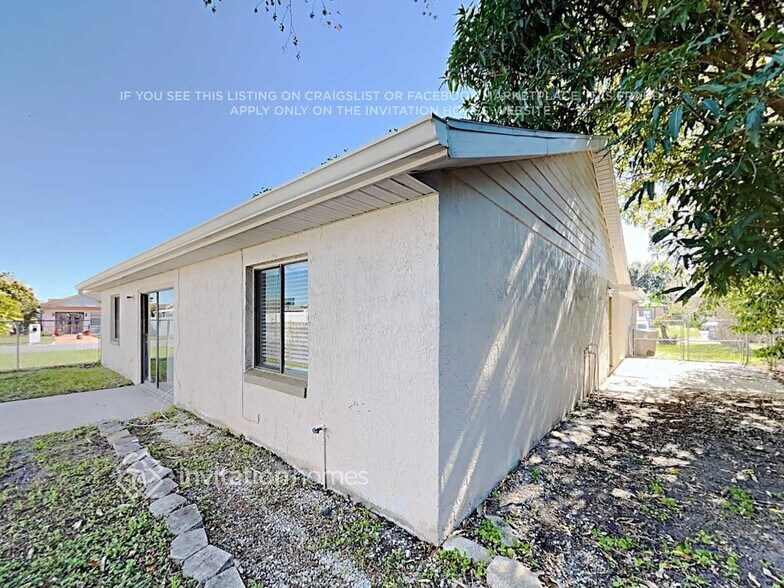 Building Photo - 137 Alameda Dr