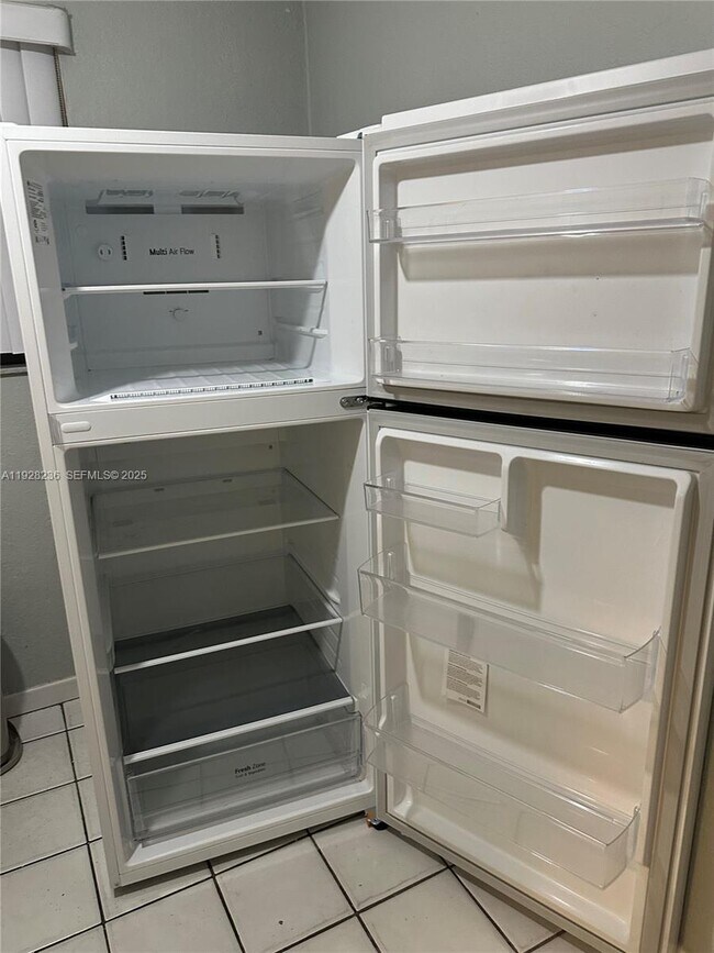 Building Photo - 85 W 55th St