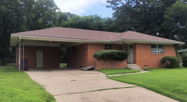 Primary Photo - 107 Friendswood