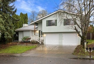 Building Photo - 13777 SE 115th Ave