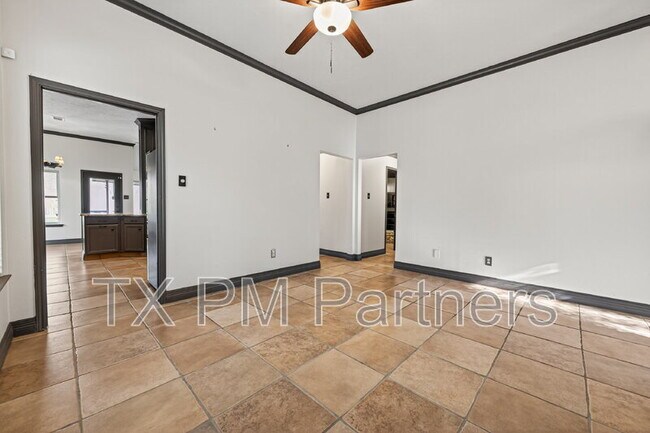 Building Photo - 23410 Stratsborough Dr