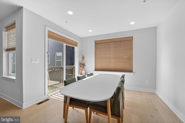 Building Photo - 22129 Clarksburg Rd